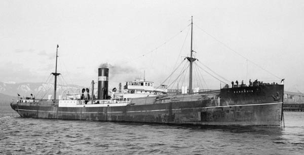 Photo of Barrwhin at anchor