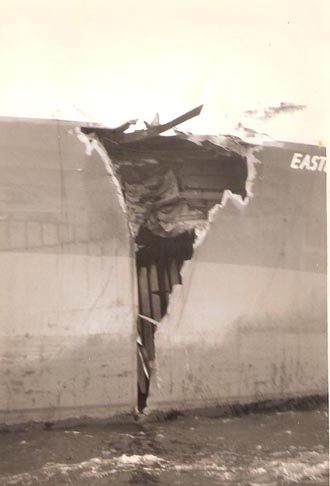 Damage on outside of No.1 hold