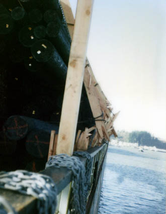 Damaged supports of shifted cargo