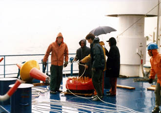 Preparing the sea buoys
