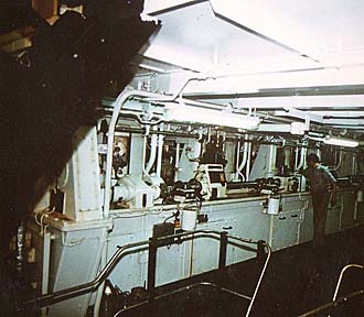 Engine room middle platform